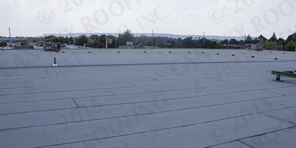Modified bitumen flat roof replacement - Can-Sky Roofing and Sheet Metal Inc. - Milton, Ontario